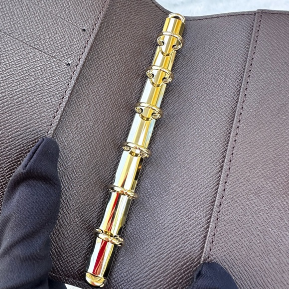 Louis Vuitton Damier Agenda - Picture 10 of 17